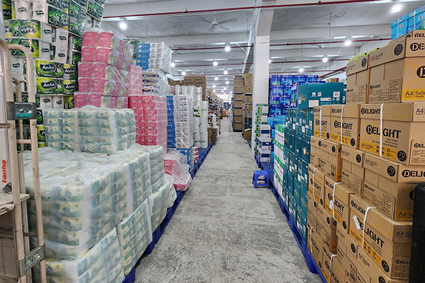 Dich-vu-giao-hang-van-phong-pham-dung-lich-trinh