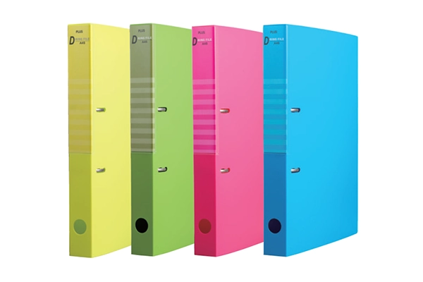 Các mẫu file 2 còng D khổ A4 hiệu PLUS bằng nhựa PP nhiều màu sắc sắp xếp cạnh nhau