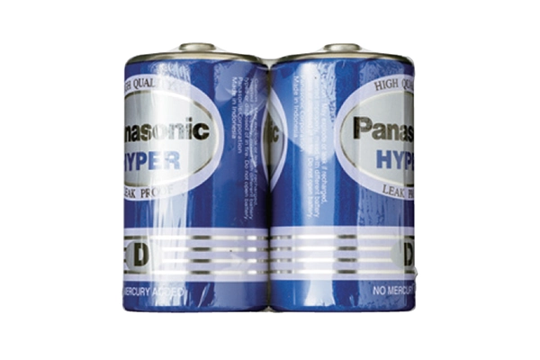 A pack of two Panasonic Hyper D 1.5V batteries (R20UT/2S) in traditional blue and silver packaging.